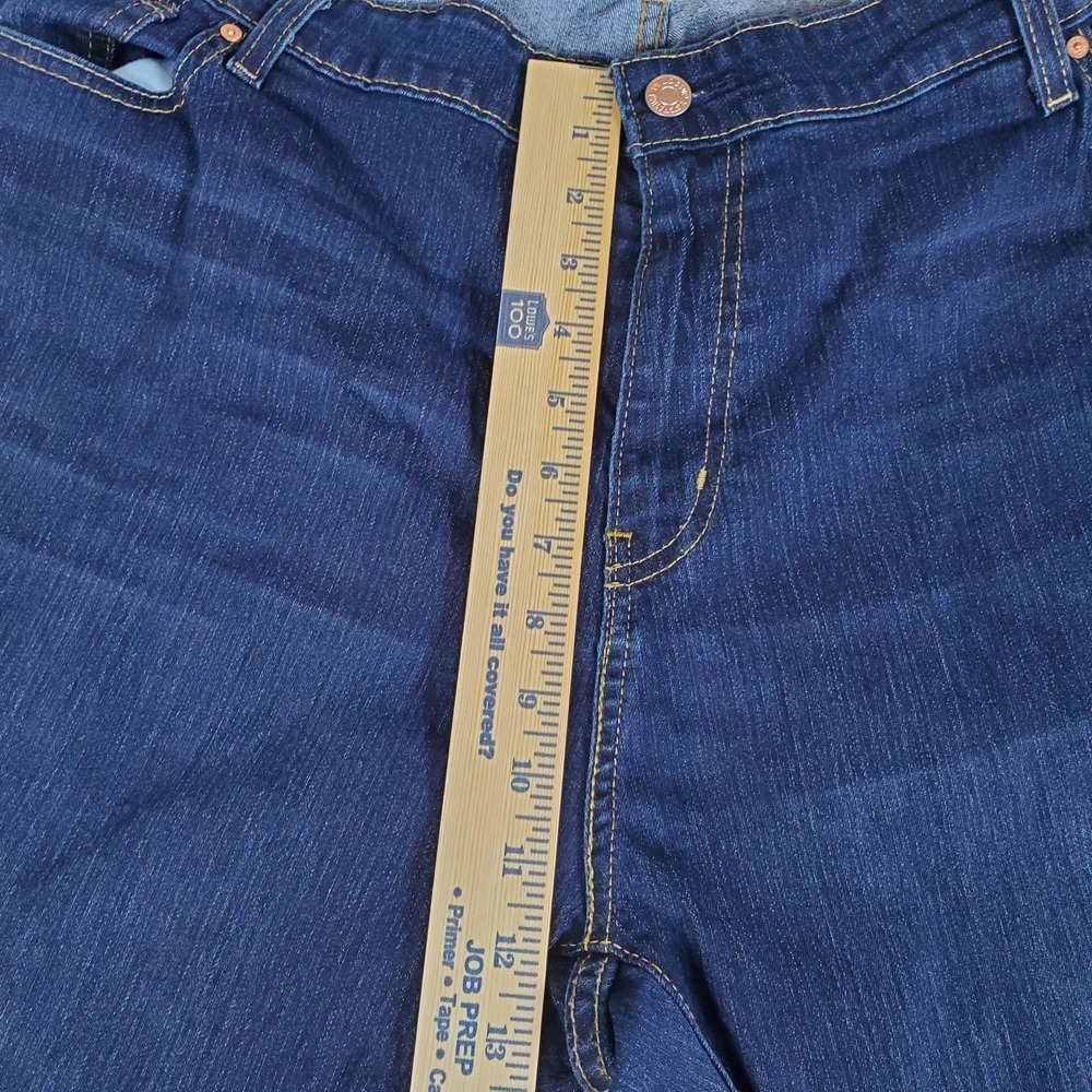 Levis Strauss Signature Women's Jeans  Size 26 Mid Rise Boot Cut SeeMeasurements - Picture 6 of 16